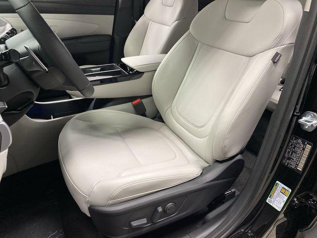 new 2025 Hyundai TUCSON Hybrid car, priced at $37,581