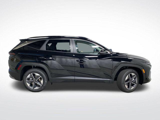 new 2025 Hyundai TUCSON Hybrid car, priced at $36,831