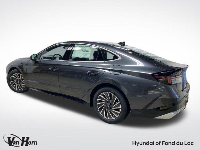 new 2025 Hyundai Sonata Hybrid car, priced at $31,920