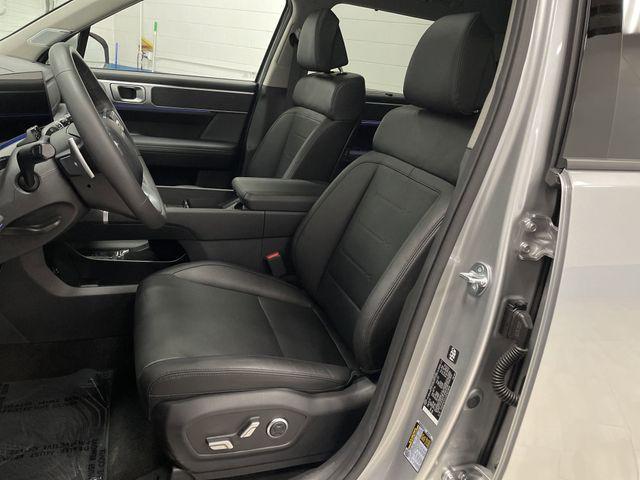 used 2024 Hyundai Santa Fe car, priced at $38,295
