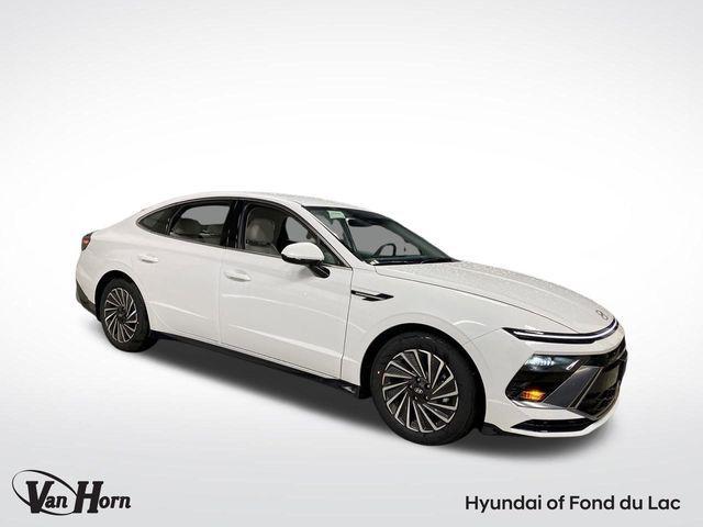 new 2025 Hyundai Sonata Hybrid car, priced at $32,019