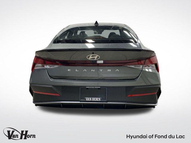 new 2025 Hyundai Elantra car, priced at $24,061