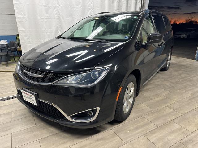 used 2017 Chrysler Pacifica car, priced at $15,268