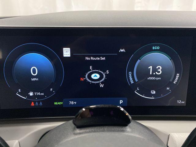 new 2025 Hyundai TUCSON Hybrid car, priced at $37,243