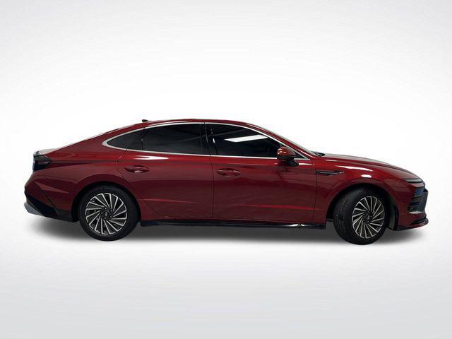 used 2024 Hyundai Sonata Hybrid car, priced at $30,795
