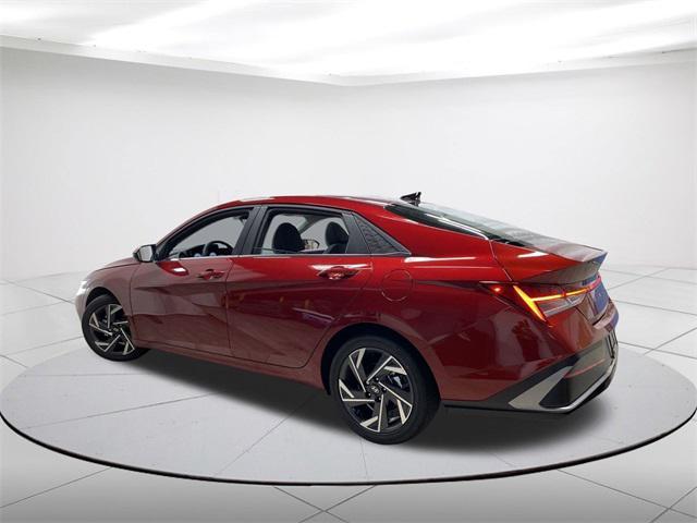 new 2025 Hyundai Elantra car, priced at $27,553