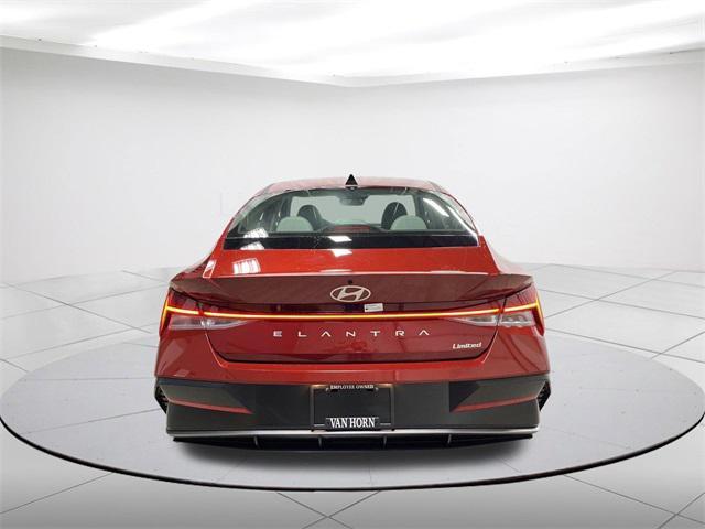 new 2025 Hyundai Elantra car, priced at $27,553