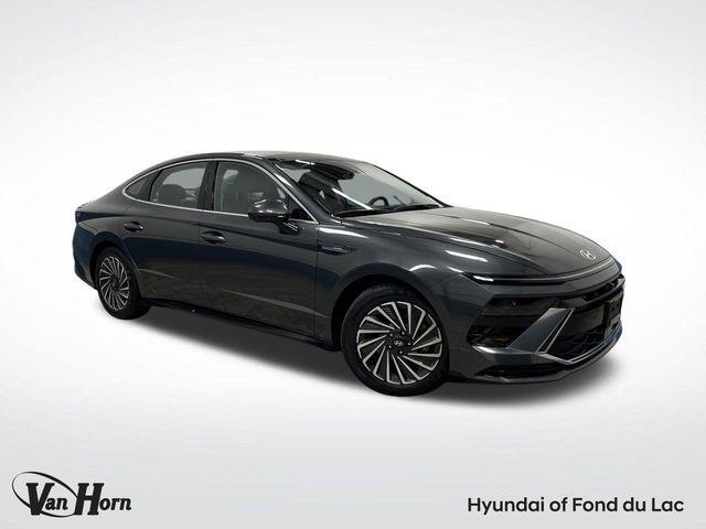 used 2024 Hyundai Sonata Hybrid car, priced at $27,215