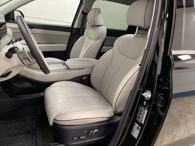 used 2024 Hyundai Palisade car, priced at $42,846