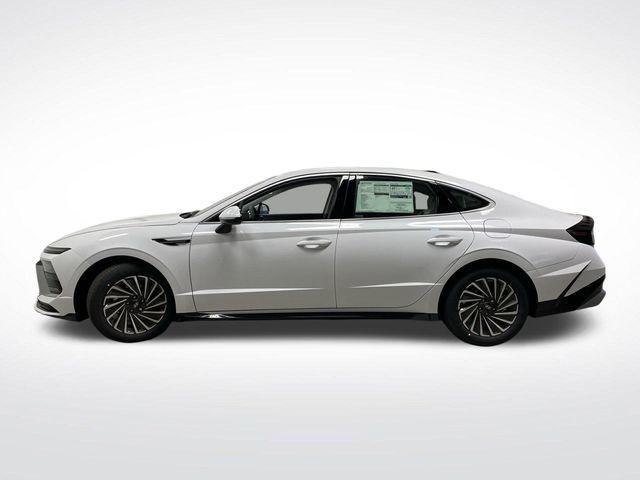 new 2025 Hyundai Sonata Hybrid car, priced at $32,422