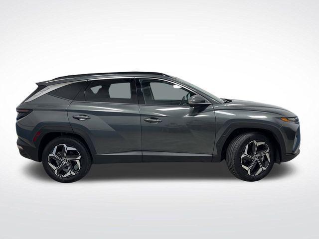 used 2024 Hyundai TUCSON Hybrid car, priced at $32,000