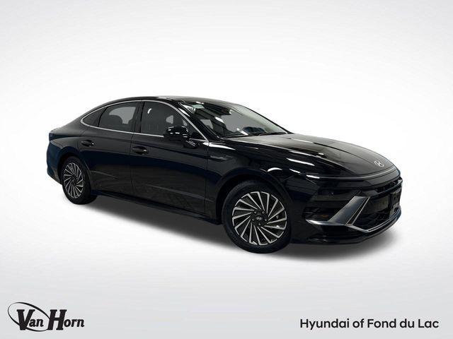 used 2025 Hyundai Sonata Hybrid car, priced at $32,195