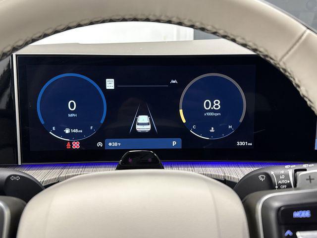 used 2025 Hyundai Santa Fe car, priced at $38,875