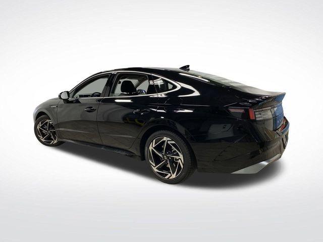 new 2025 Hyundai Sonata car, priced at $30,529