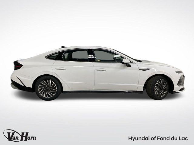 new 2025 Hyundai Sonata Hybrid car, priced at $38,640