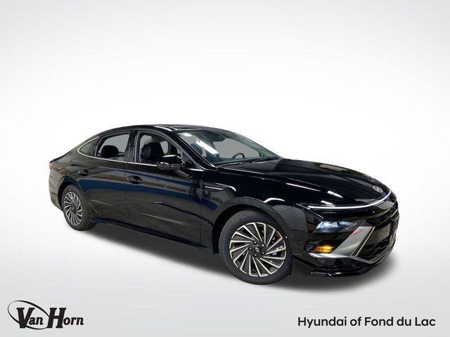 new 2025 Hyundai Sonata Hybrid car, priced at $37,840