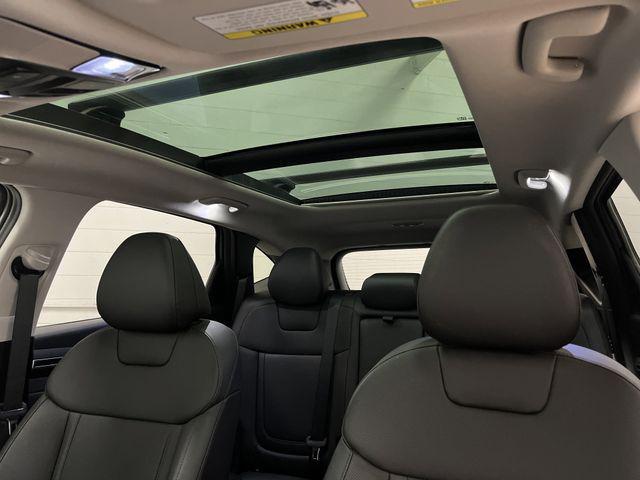 used 2024 Hyundai TUCSON Hybrid car, priced at $26,000