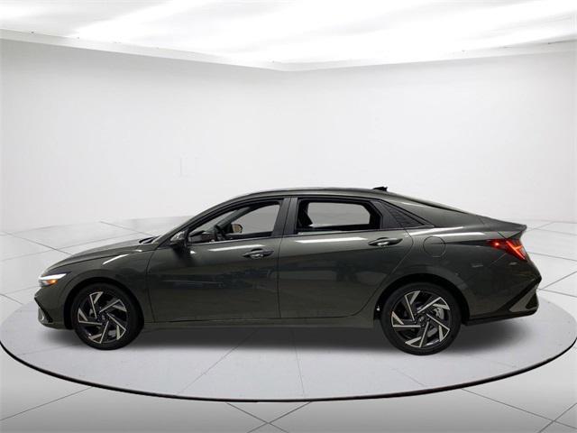 new 2025 Hyundai Elantra car, priced at $26,193