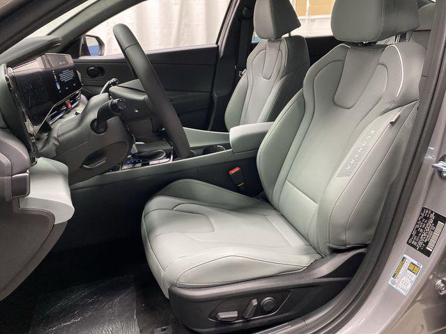 new 2025 Hyundai Elantra car, priced at $30,534