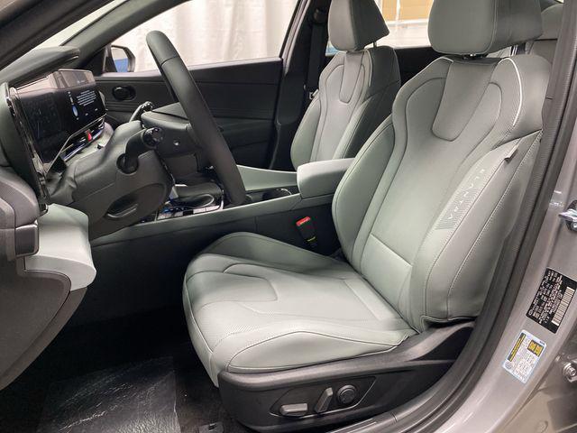 new 2025 Hyundai Elantra car, priced at $30,534
