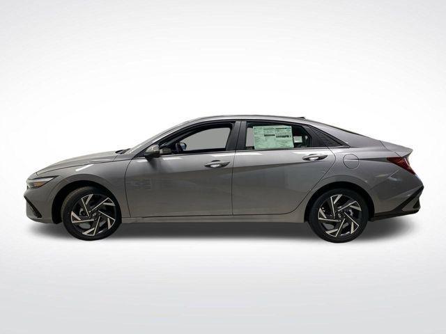 new 2025 Hyundai Elantra car, priced at $30,534