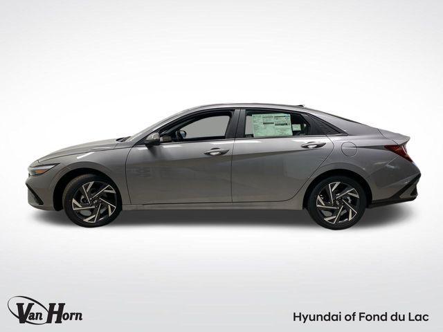 new 2025 Hyundai Elantra car, priced at $30,534