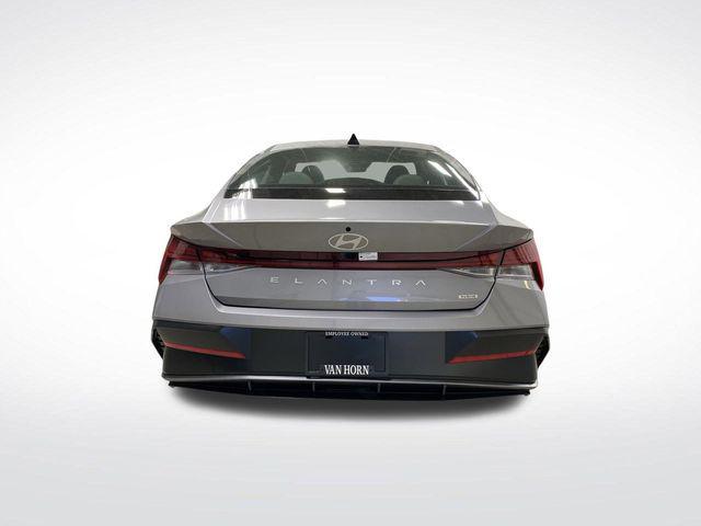 new 2025 Hyundai Elantra car, priced at $30,534