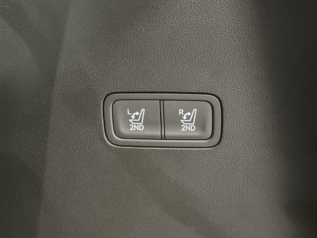 used 2024 Hyundai Santa Fe car, priced at $36,423