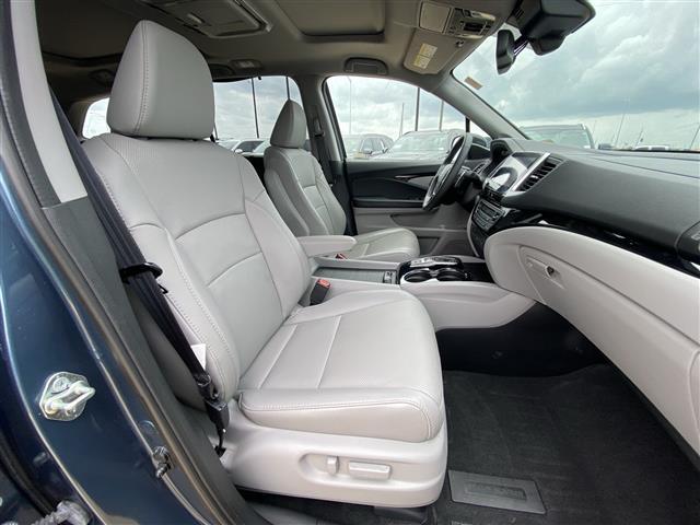 used 2017 Honda Pilot car, priced at $26,999