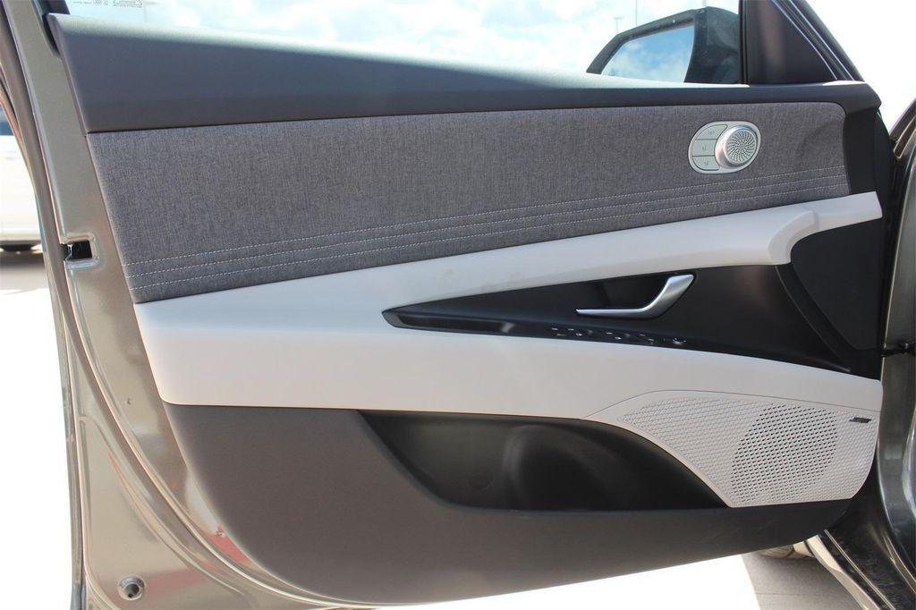 new 2025 Hyundai ELANTRA HEV car, priced at $31,054