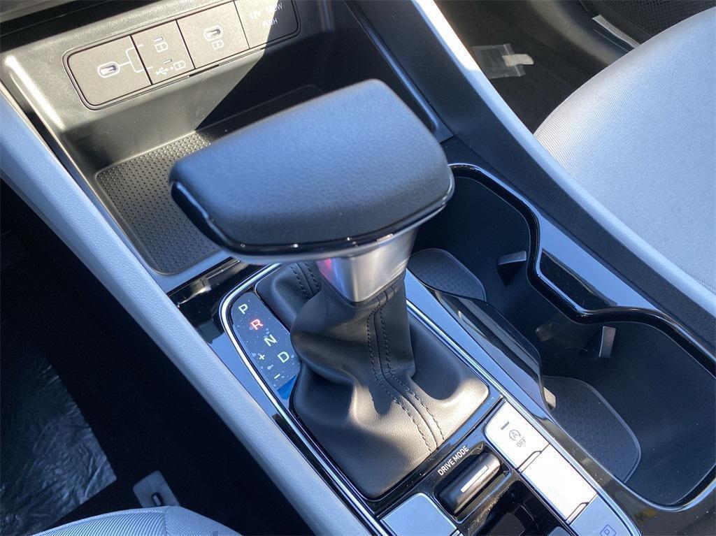 new 2025 Hyundai Tucson car, priced at $27,055