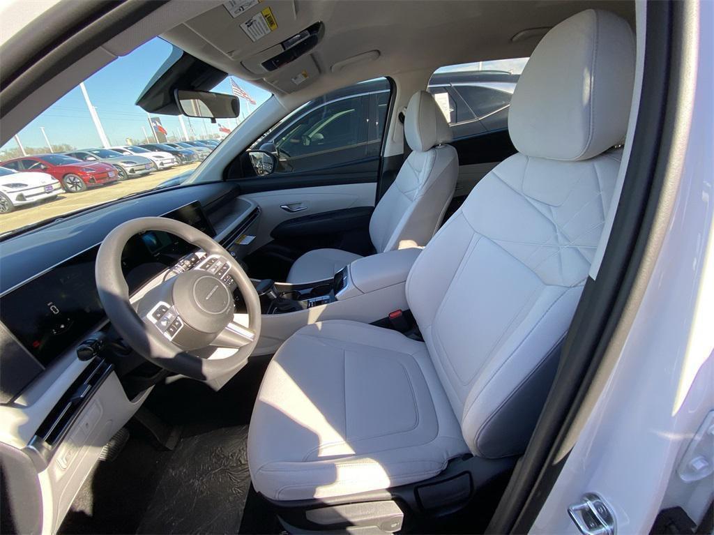 new 2025 Hyundai Tucson car, priced at $27,055