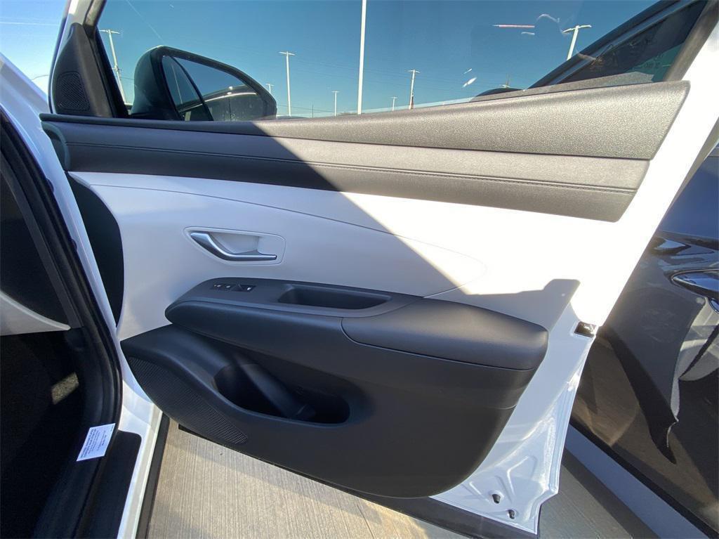 new 2025 Hyundai Tucson car, priced at $27,055