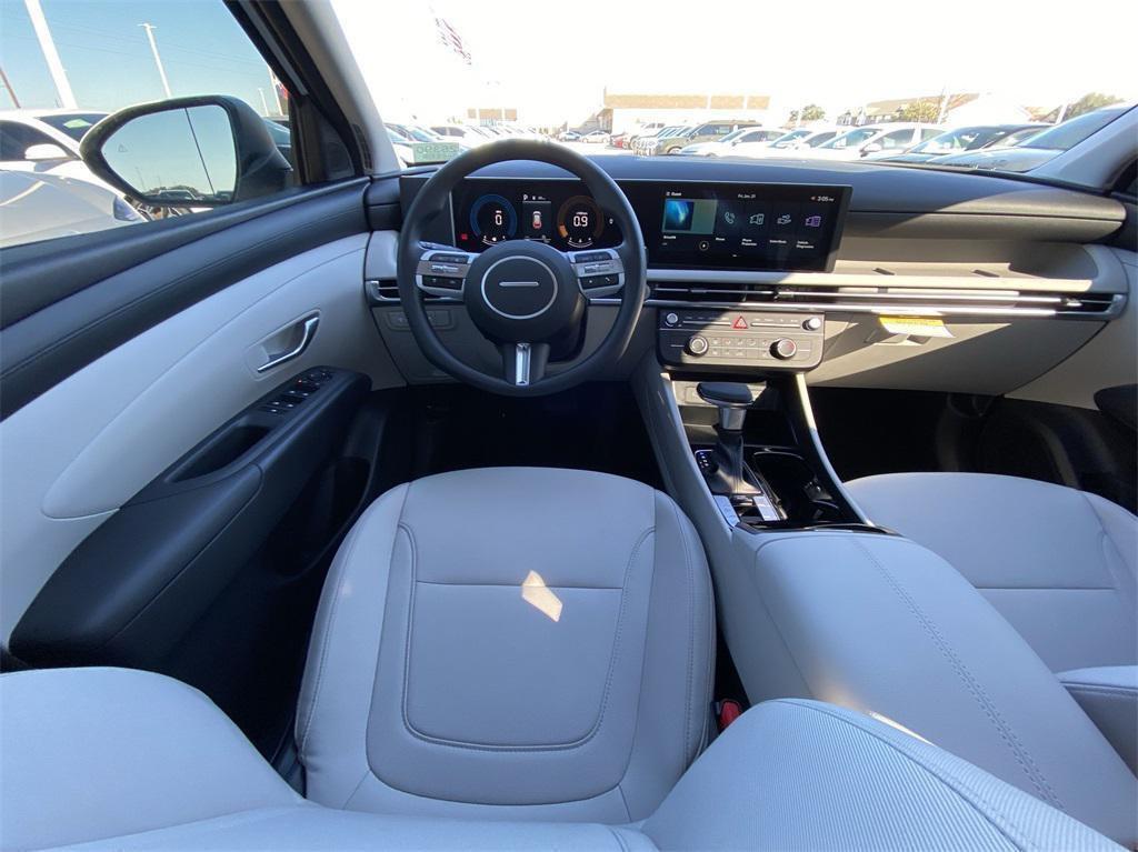 new 2025 Hyundai Tucson car, priced at $27,055