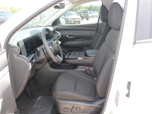 new 2025 Hyundai TUCSON Hybrid car, priced at $35,221