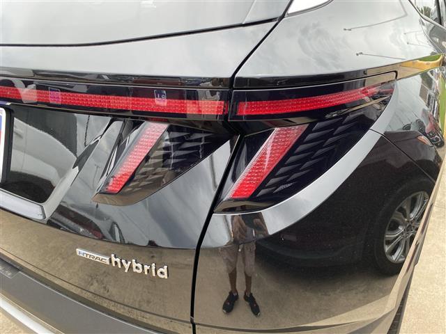 used 2024 Hyundai TUCSON Hybrid car, priced at $37,999
