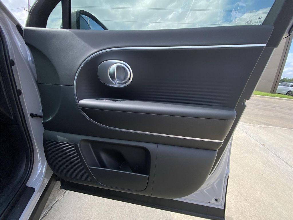 new 2026 Hyundai IONIQ 9 car, priced at $64,834