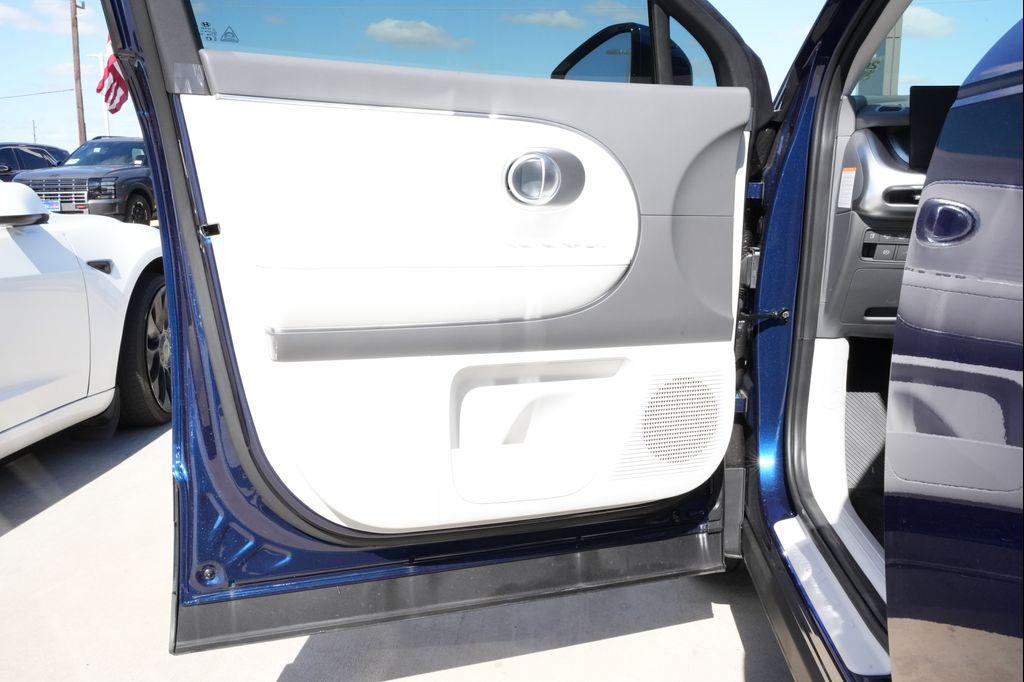 new 2026 Hyundai IONIQ 9 car, priced at $64,541