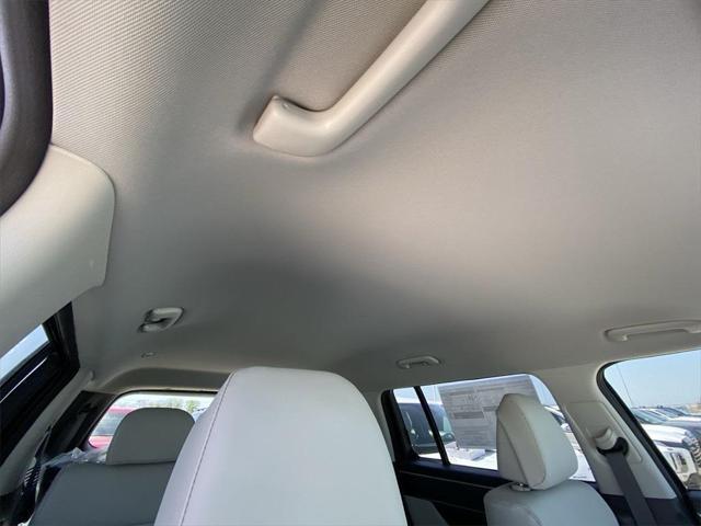 new 2025 Hyundai Santa Fe car, priced at $37,963