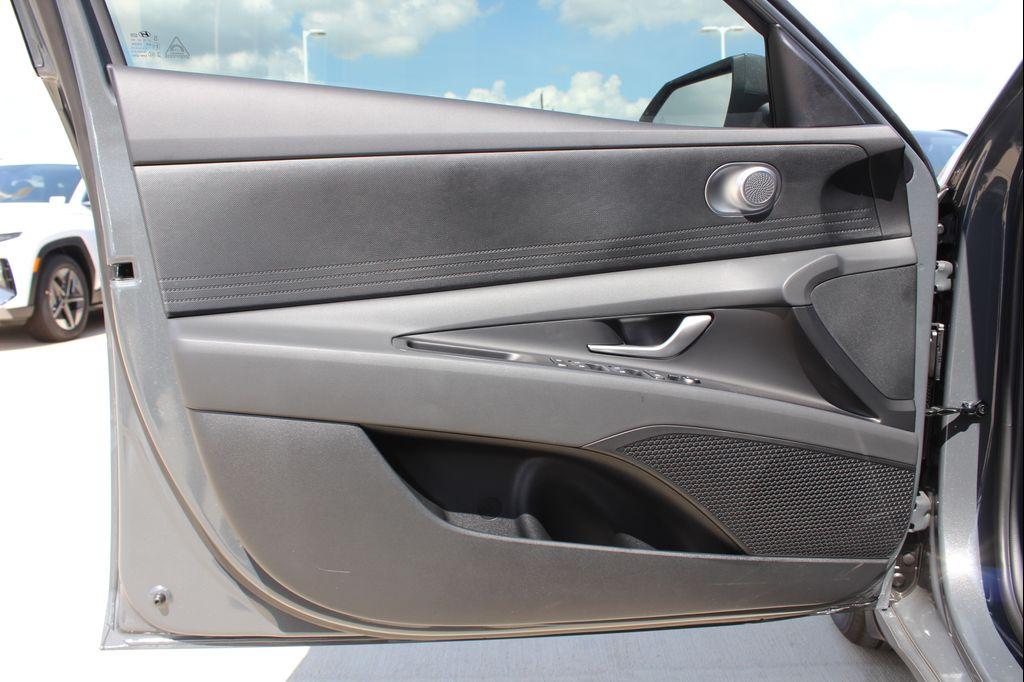 new 2025 Hyundai Elantra car, priced at $23,627