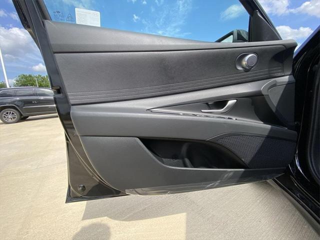 new 2025 Hyundai ELANTRA HEV car, priced at $26,770