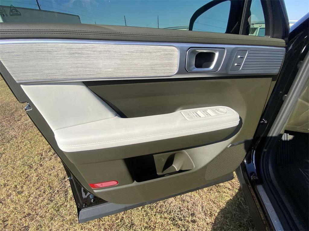 new 2025 Hyundai Santa Fe car, priced at $43,964