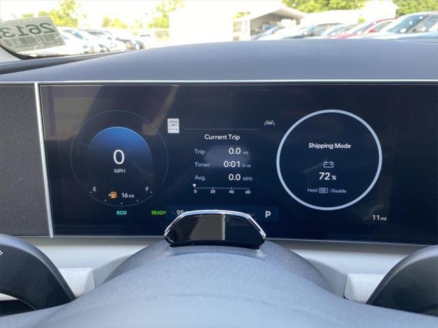 new 2025 Hyundai TUCSON Hybrid car, priced at $37,862