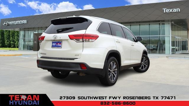 used 2019 Toyota Highlander car, priced at $23,797