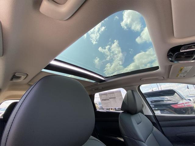 new 2025 Hyundai TUCSON Hybrid car, priced at $37,862