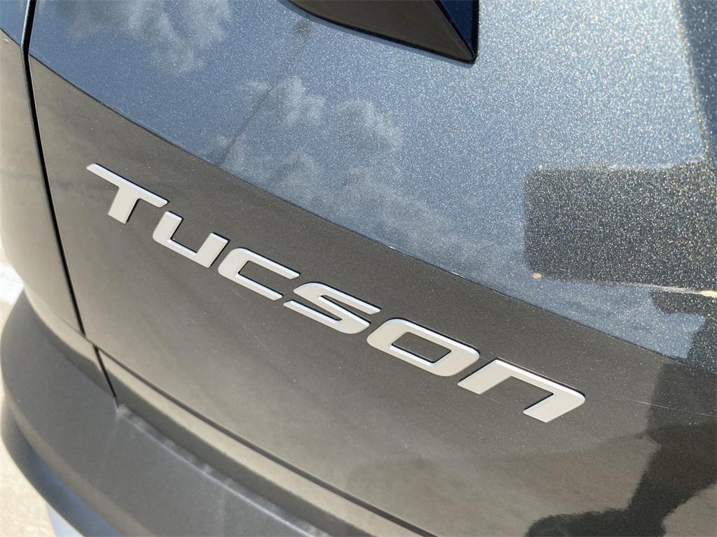 new 2025 Hyundai TUCSON Hybrid car, priced at $37,862