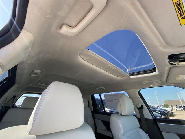 new 2025 Hyundai SANTA FE HEV car, priced at $51,495