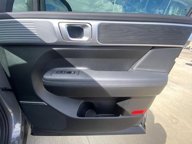 new 2024 Hyundai Santa Fe car, priced at $39,957