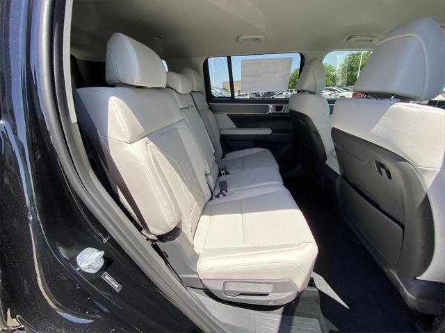 new 2025 Hyundai Santa Fe car, priced at $37,876