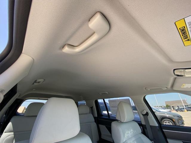 new 2025 Hyundai Santa Fe car, priced at $37,876